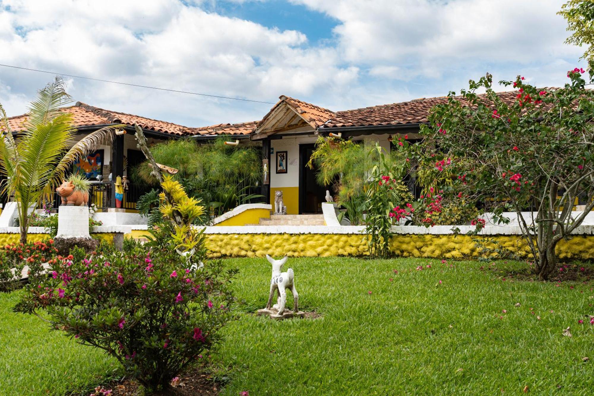 Finca Hotel La Quinta De Torrione Quimbaya Exterior foto