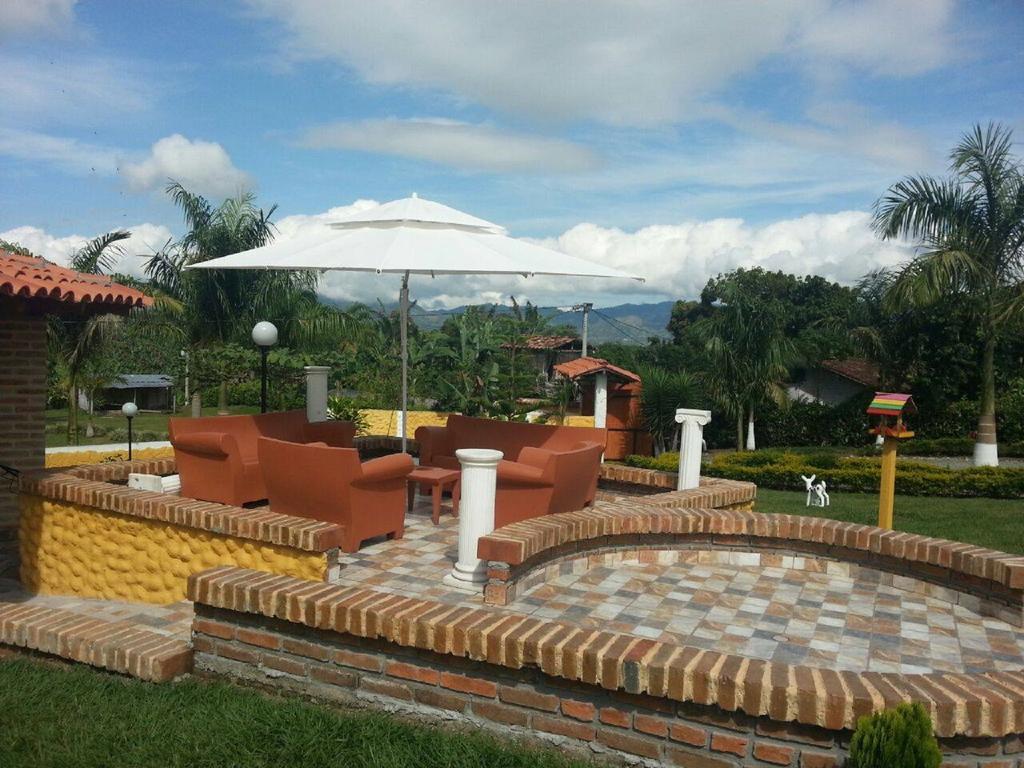 Finca Hotel La Quinta De Torrione Quimbaya Exterior foto